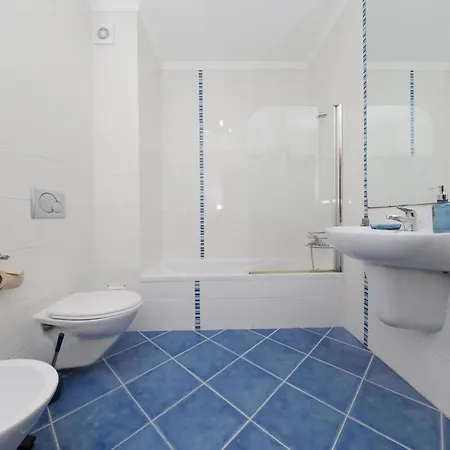 Mossbrae-tavira Centre, Terrasse Et Piscine Apartamento *