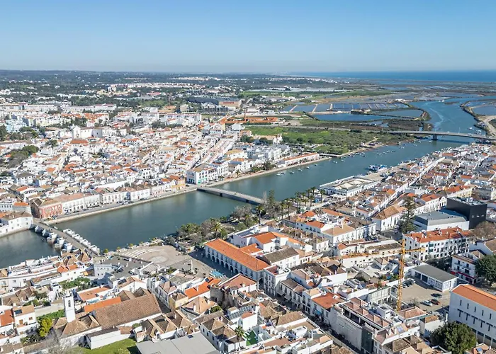 Mossbrae-tavira Centre, Terrasse Et Piscine Appartement *